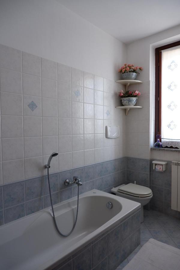 Bed and Breakfast Latte E Menta Motta Visconti Exterior foto