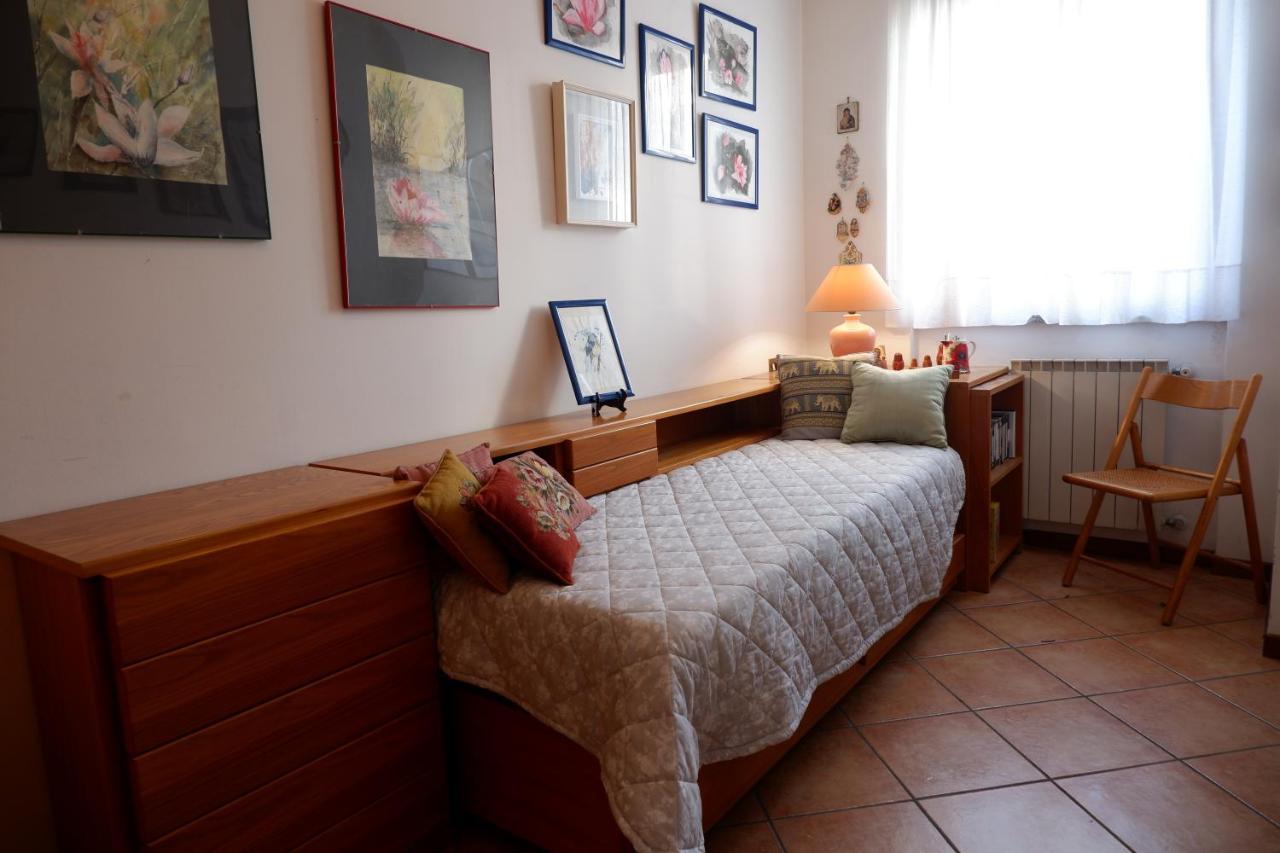 Bed and Breakfast Latte E Menta Motta Visconti Exterior foto